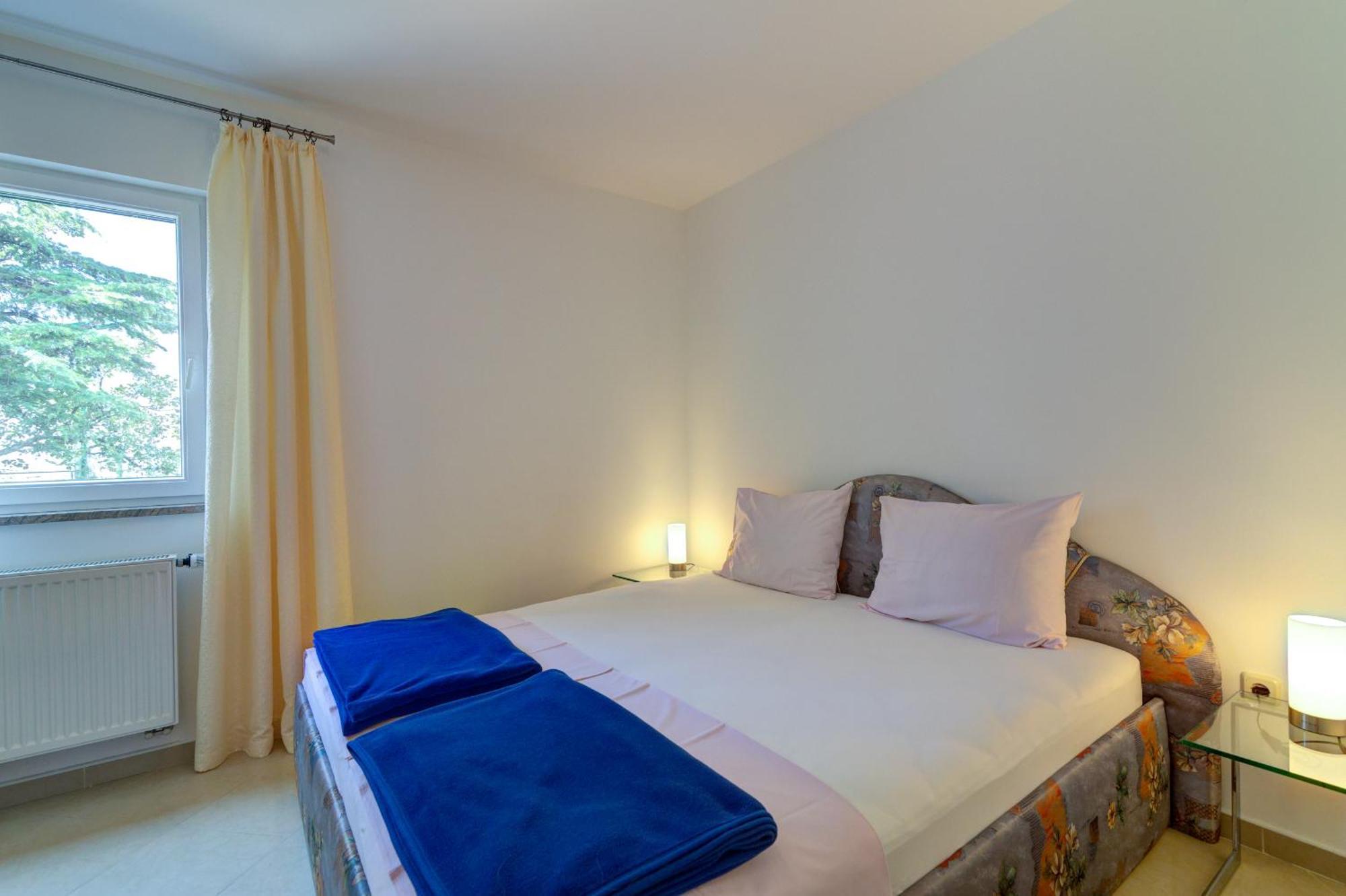 Apartmani Lili 诺维·维诺多尔斯基 外观 照片